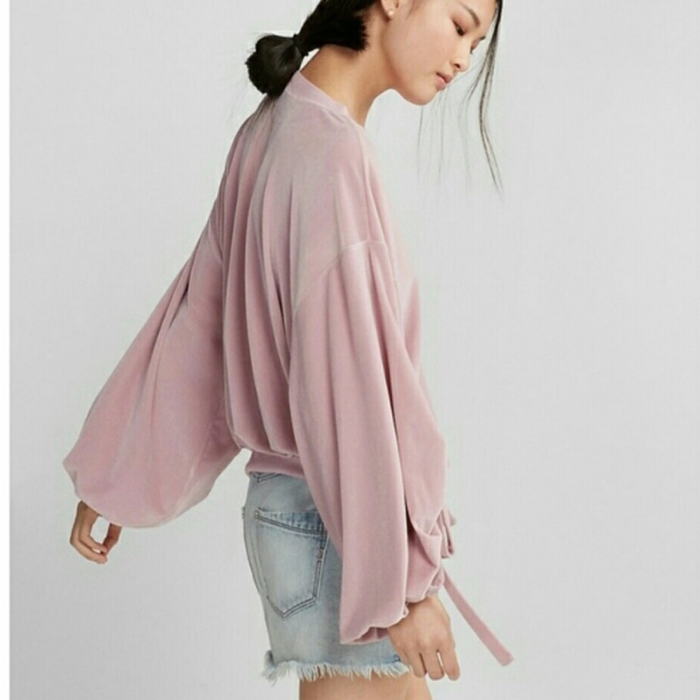 3/$25 EXPRESS Velvet Balloon Sleeve Tie Sweatshirt - Picture 2 of 3